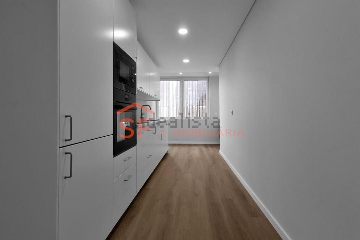 公寓 t3出售在Largo de Soares dos Reis, 4 - 照片