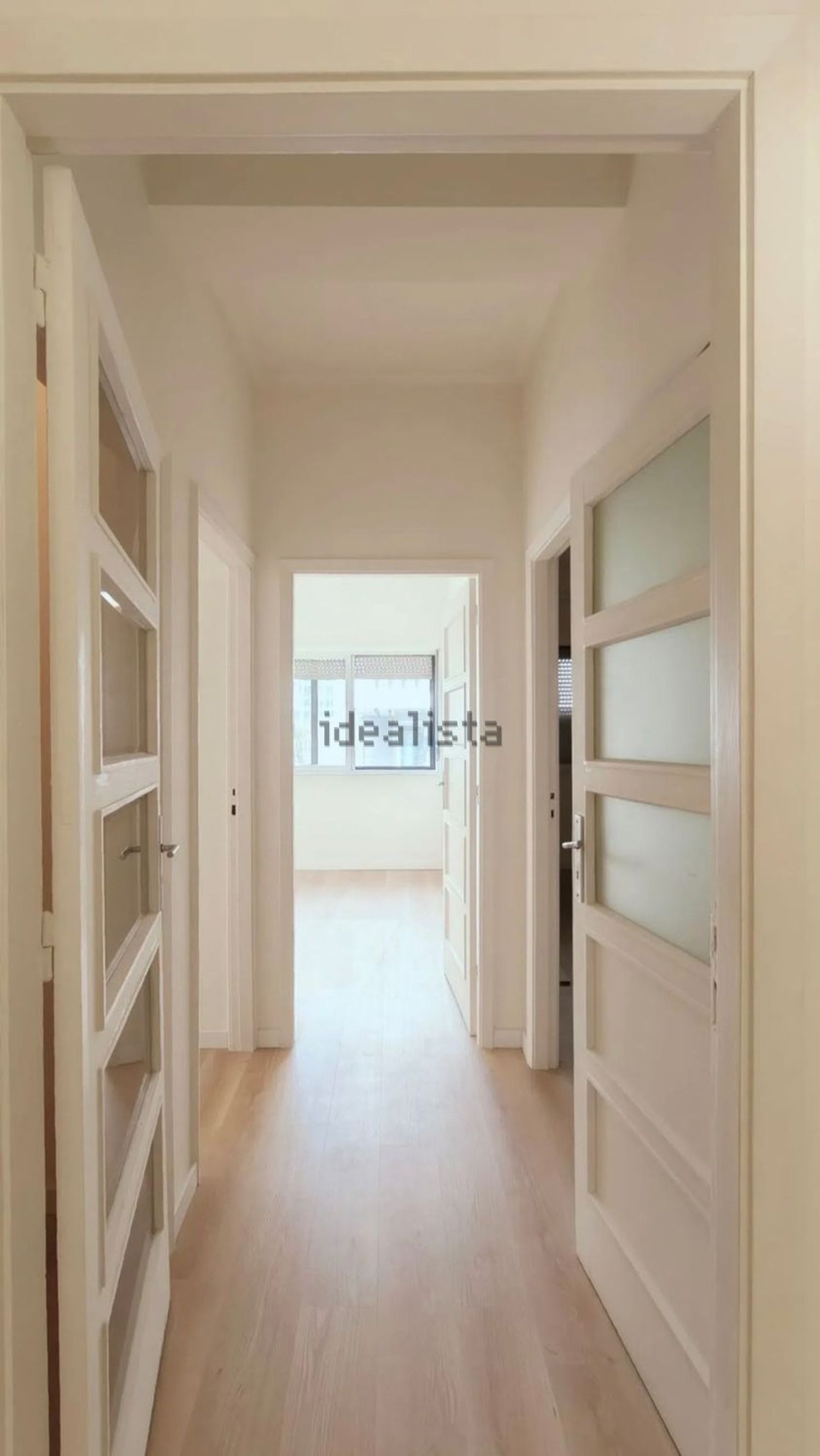 出租公寓 t3在Avenida da Boavista, 713 - 过道