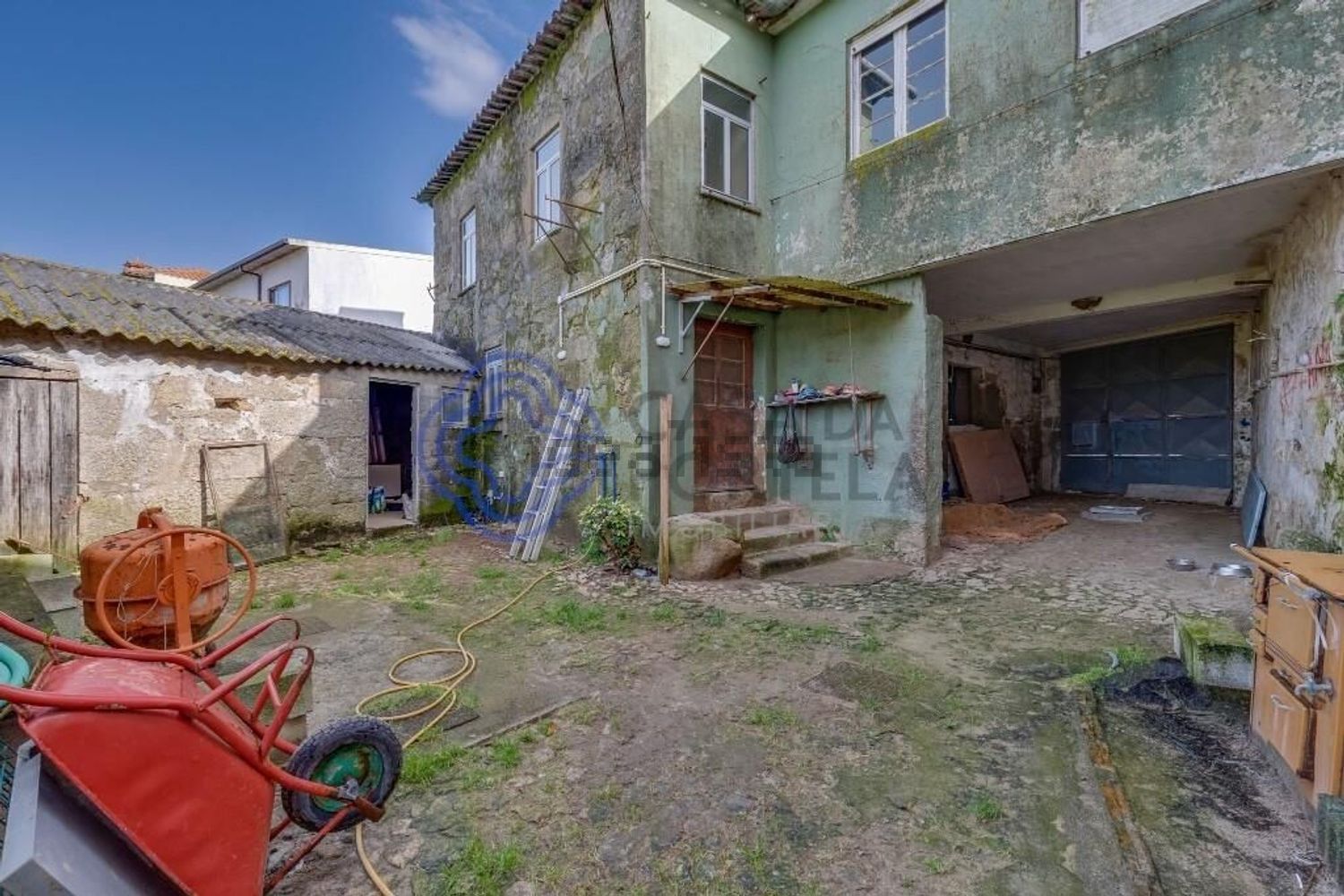 双拼别墅出售在Rua do Barreiro s/n - 外立面