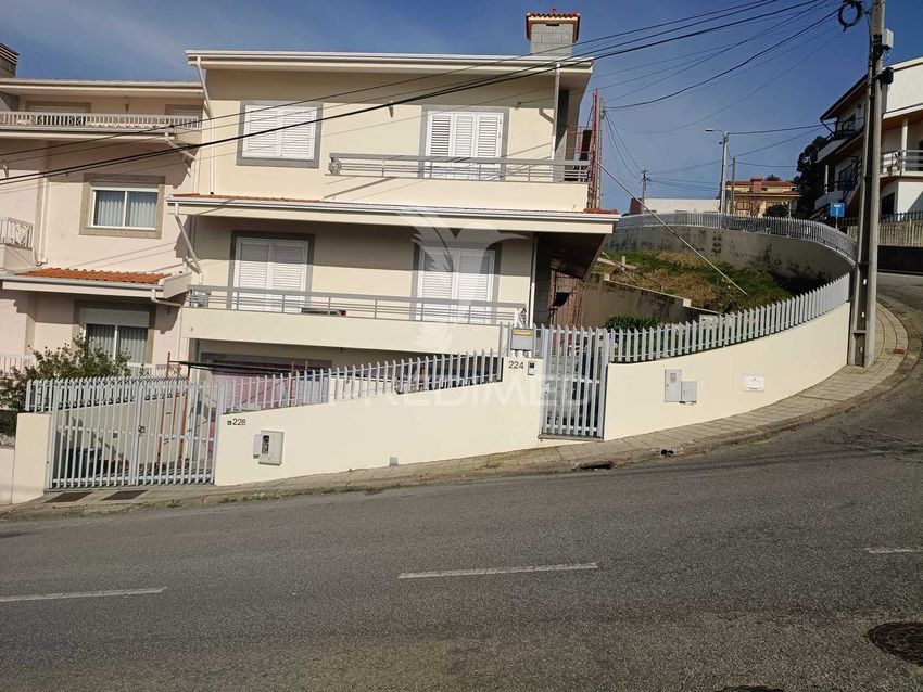 出租小楼房或别墅在Rua José da Silva Padilha s/n