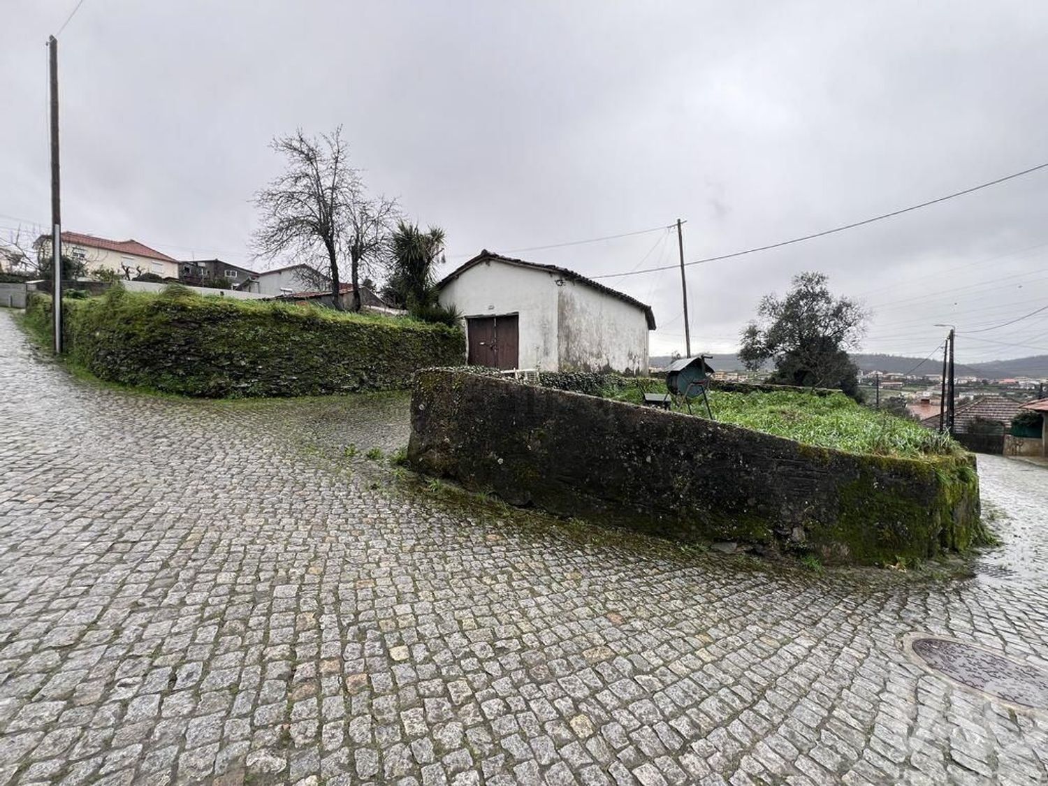 小楼房或别墅出售在Campo e Sobrado - 外立面