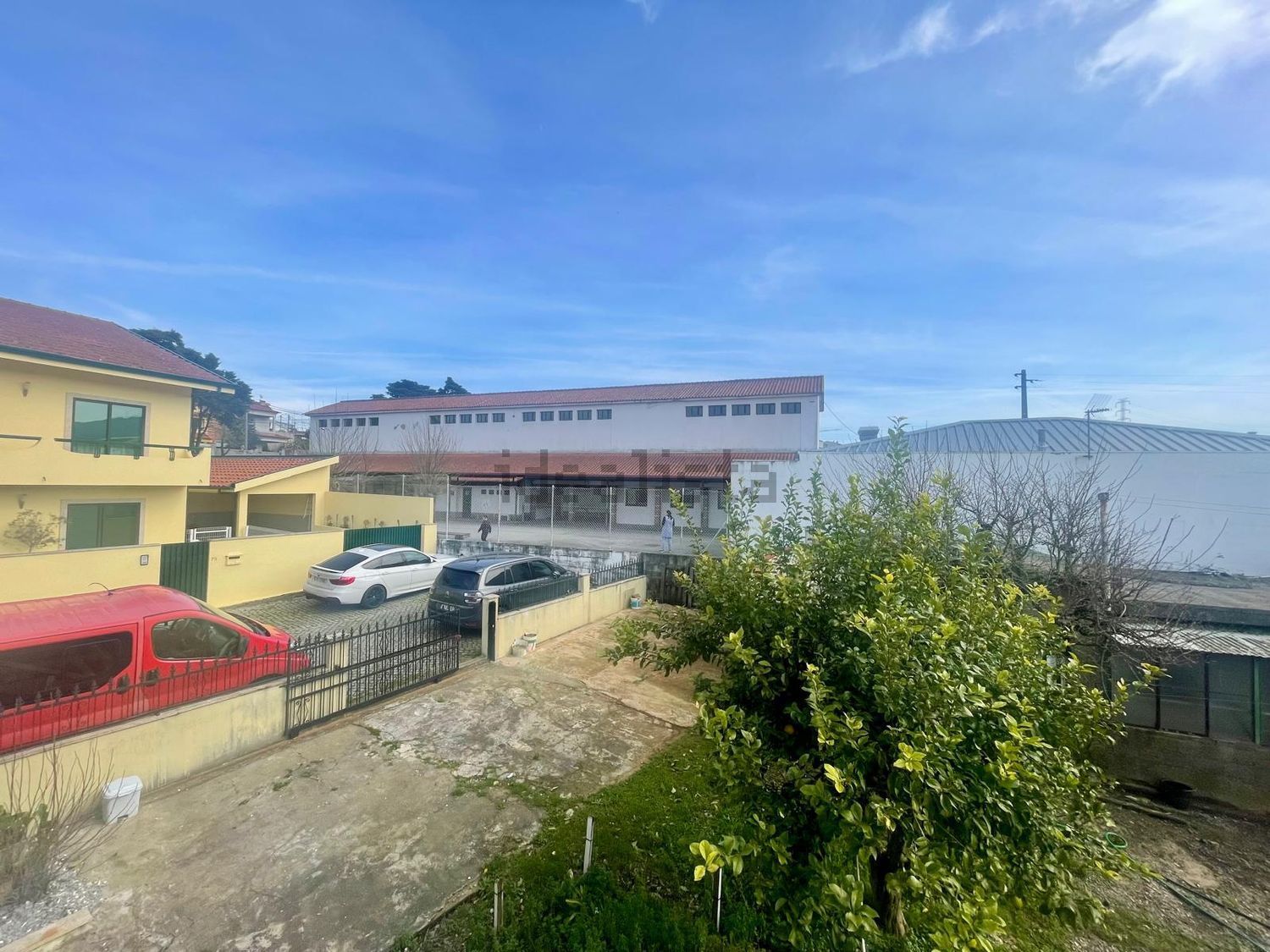 小楼房或独栋别墅出售在Campo e Sobrado - 照片
