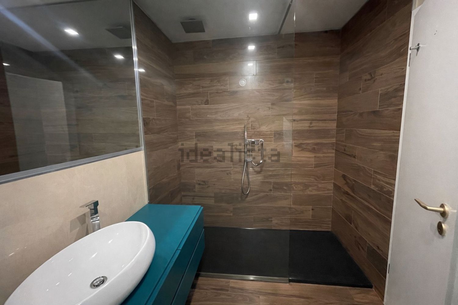 公寓 t3出售在Avenida do Entroncamento, 13 - 卫生间