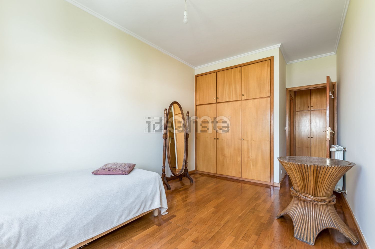 复式公寓出售在Rua Associação Recreativa de Francelos, 220 - 卧室