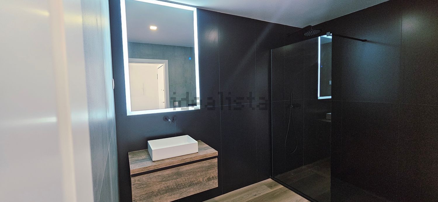 公寓 t1出售在Rua do Comércio e Rua Cândido Figueiredo - 卫生间