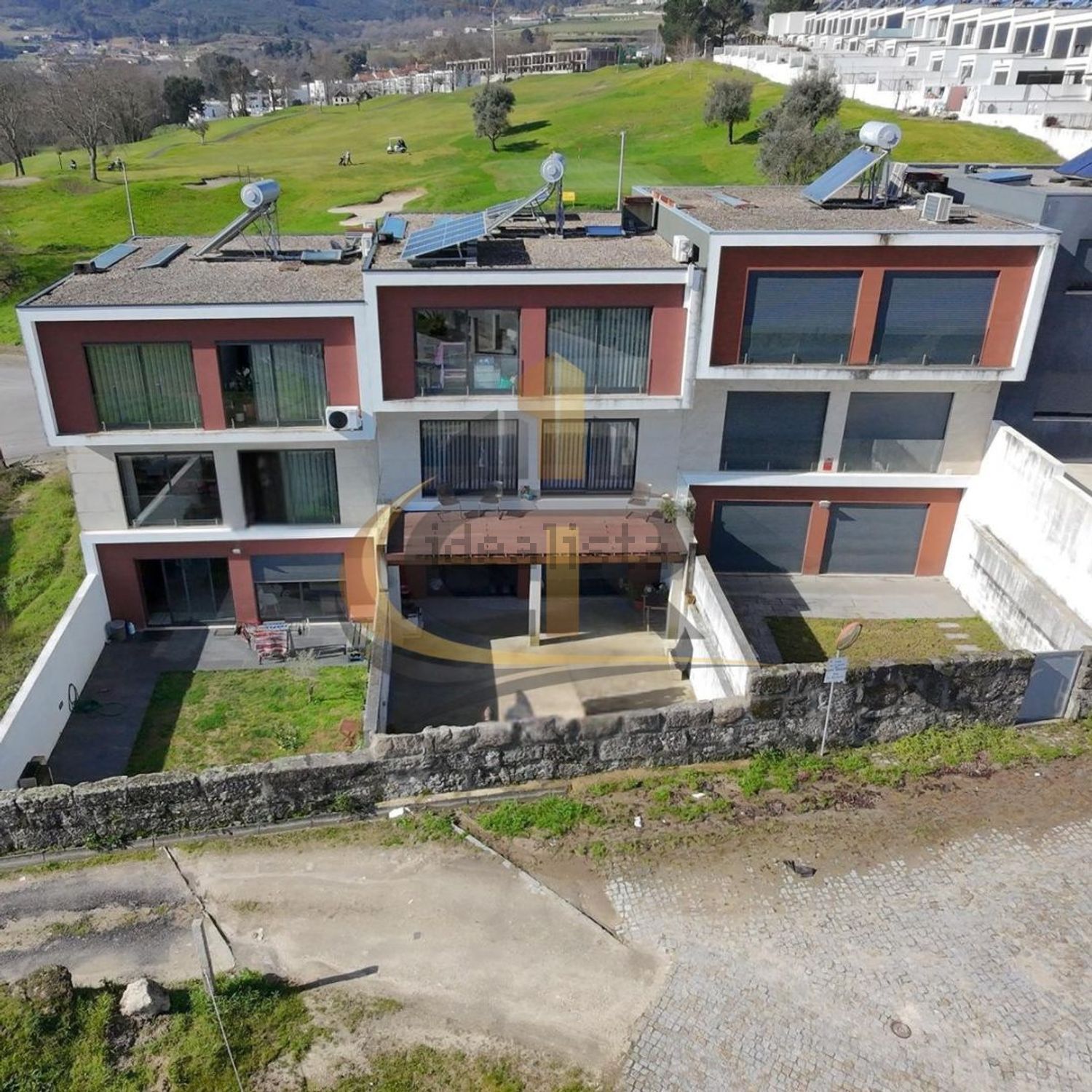 联排别墅出售在Rua da Igreja, 2567 - 外立面