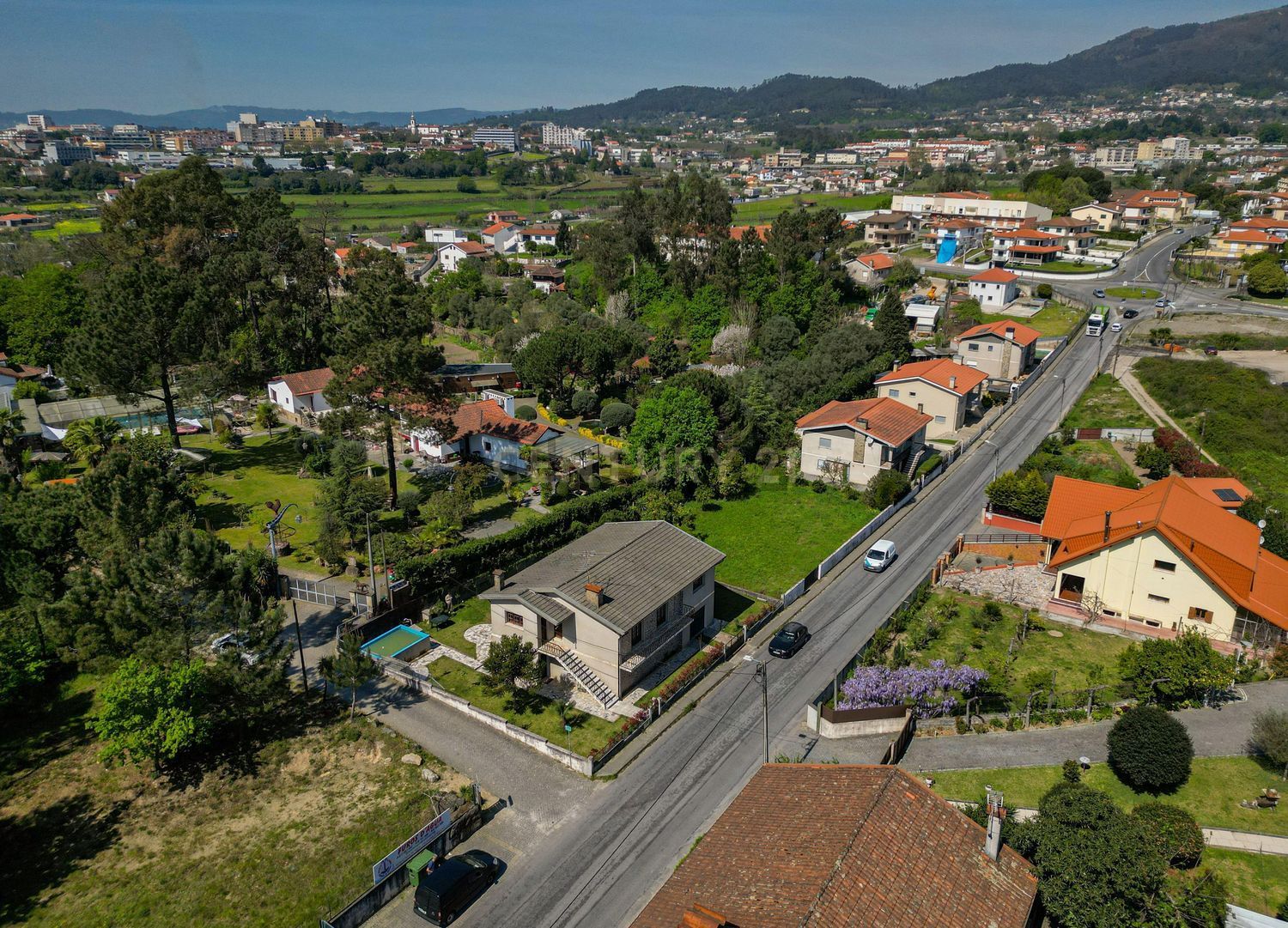 小楼房或独栋别墅出售在Rua Dona Filomena do Rosário, 18 - 照片