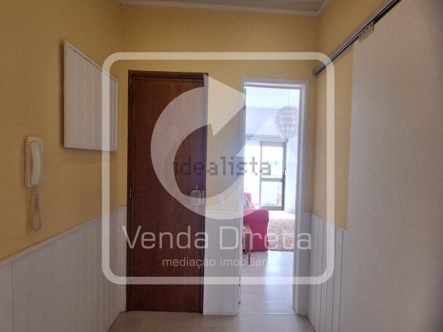 公寓 t1出售在Avenida Escola dos Fuzileiros Navais, 65 - 前厅
