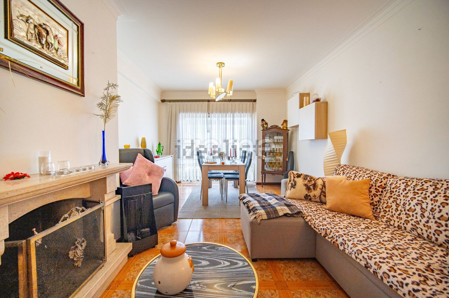 公寓 t3出售在Rua Álvaro Castelões, 506 - 客厅
