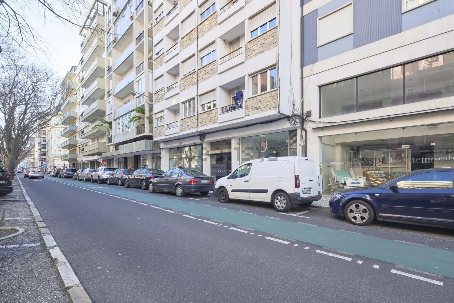 出租房间在Avenida Defensores de Chaves, 83 - 视线