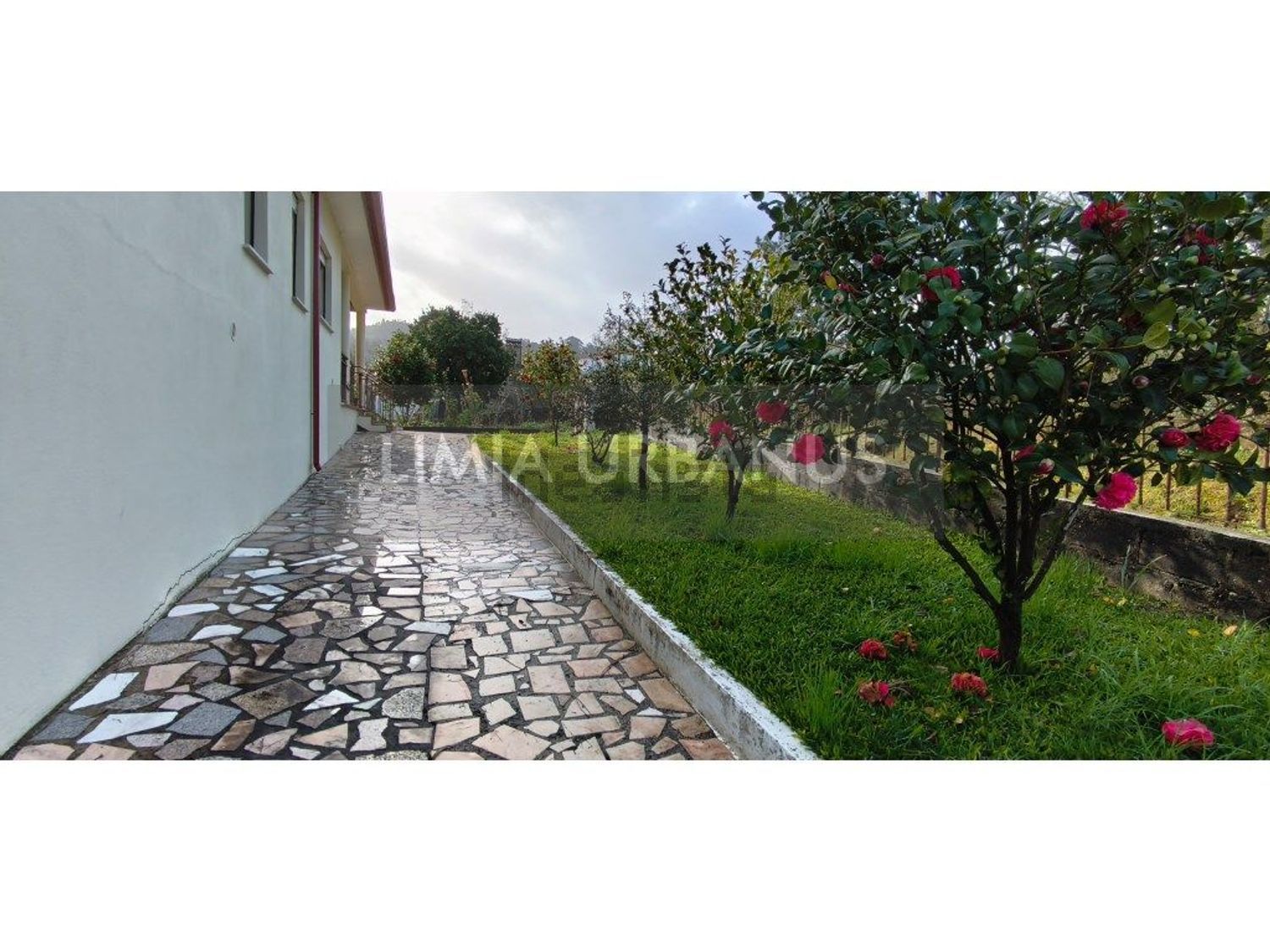 小楼房或独栋别墅出售在 Arca e Ponte de Lima - 花园