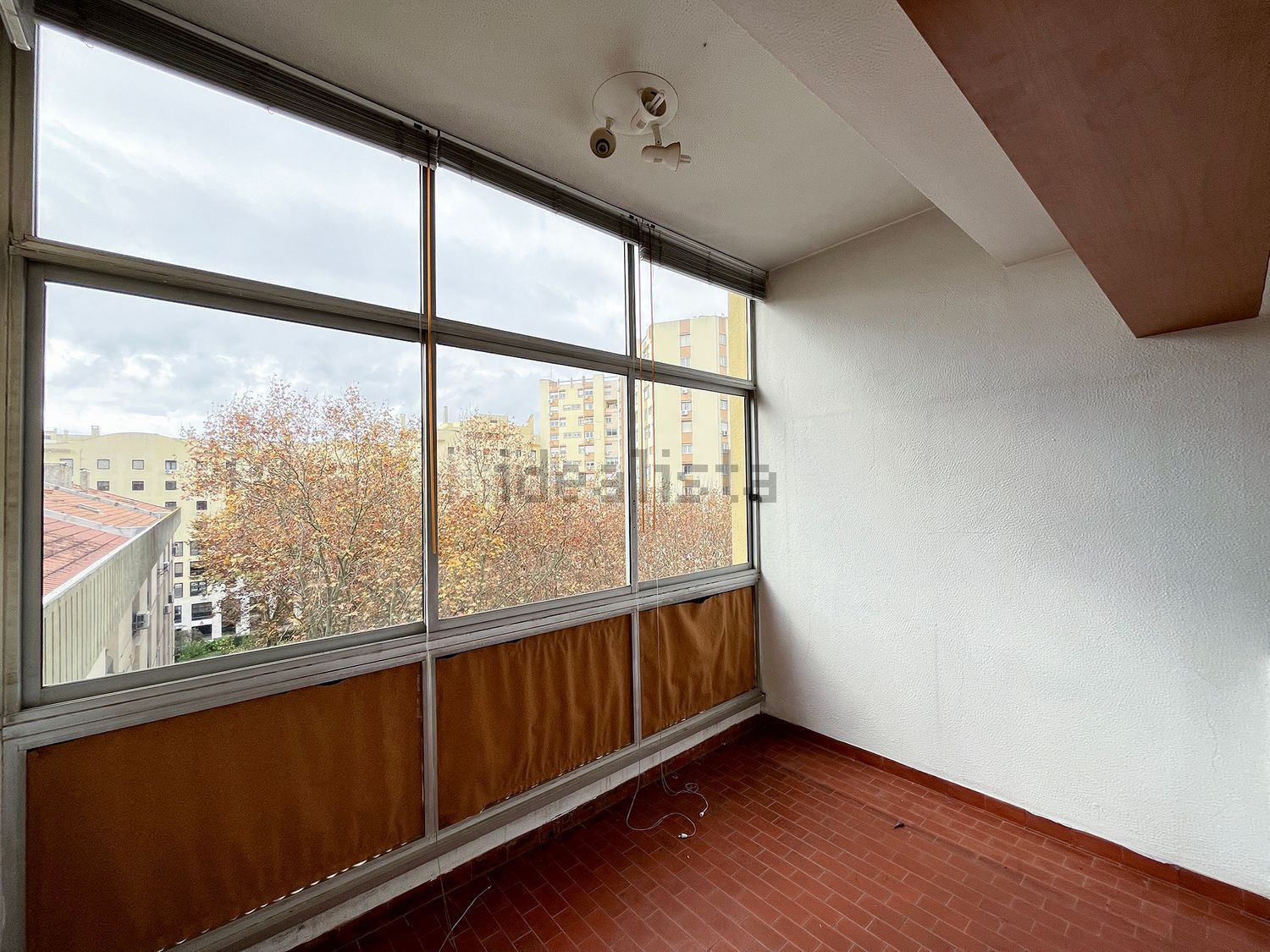 公寓 t3出售在Avenida Álvaro Pais, 25 - 露台