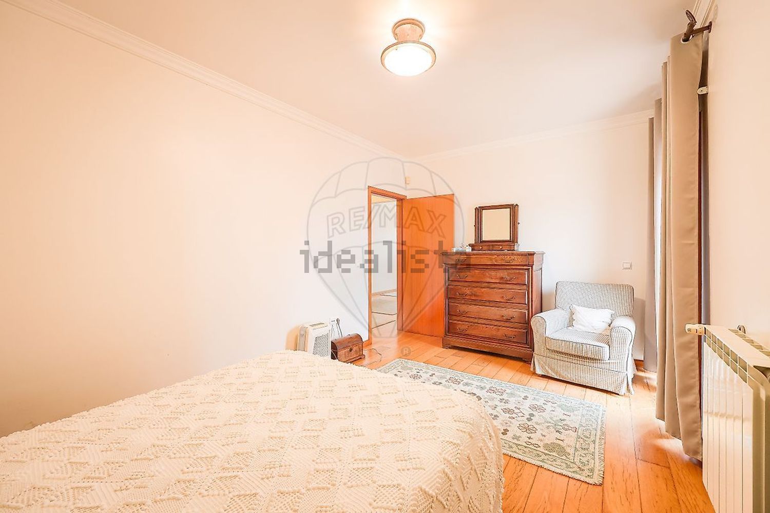 小楼房或独栋别墅出售在Rua do Crasto, 99 - 卧室