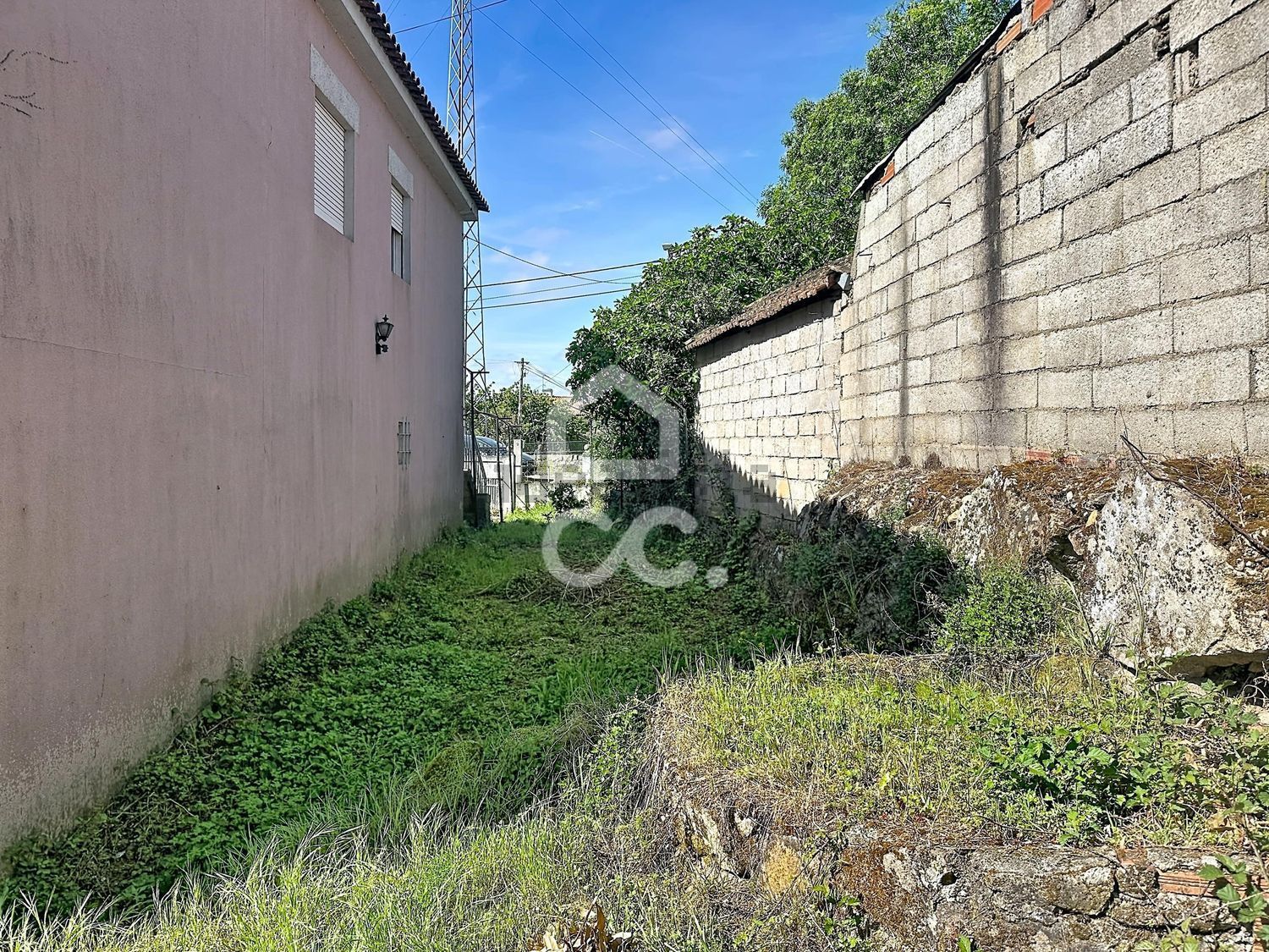 小楼房或独栋别墅出售在 Santa Maria Maior - 花园