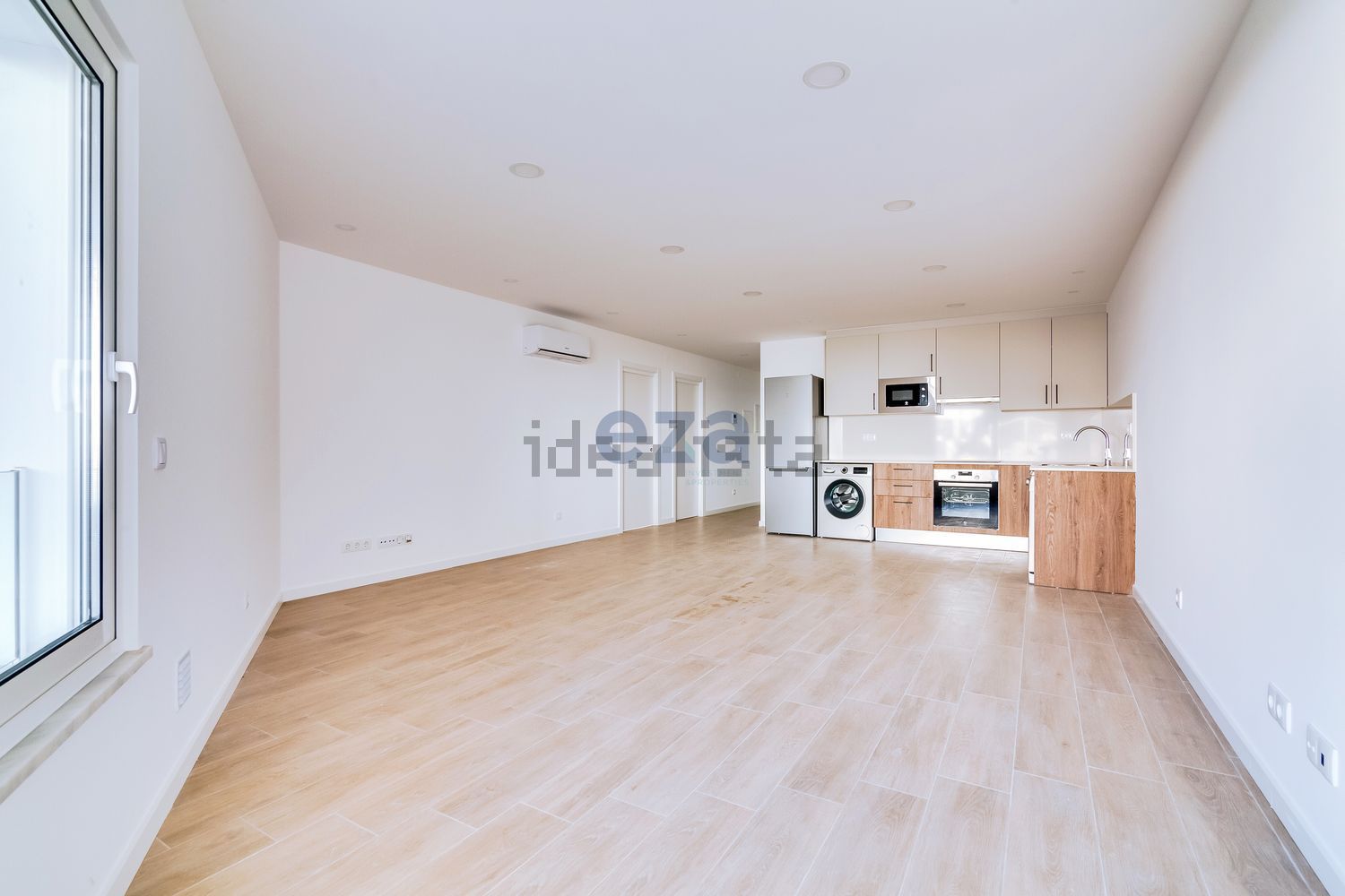 公寓 t2出售在Rua Nova de Lisboa s/n - 客厅