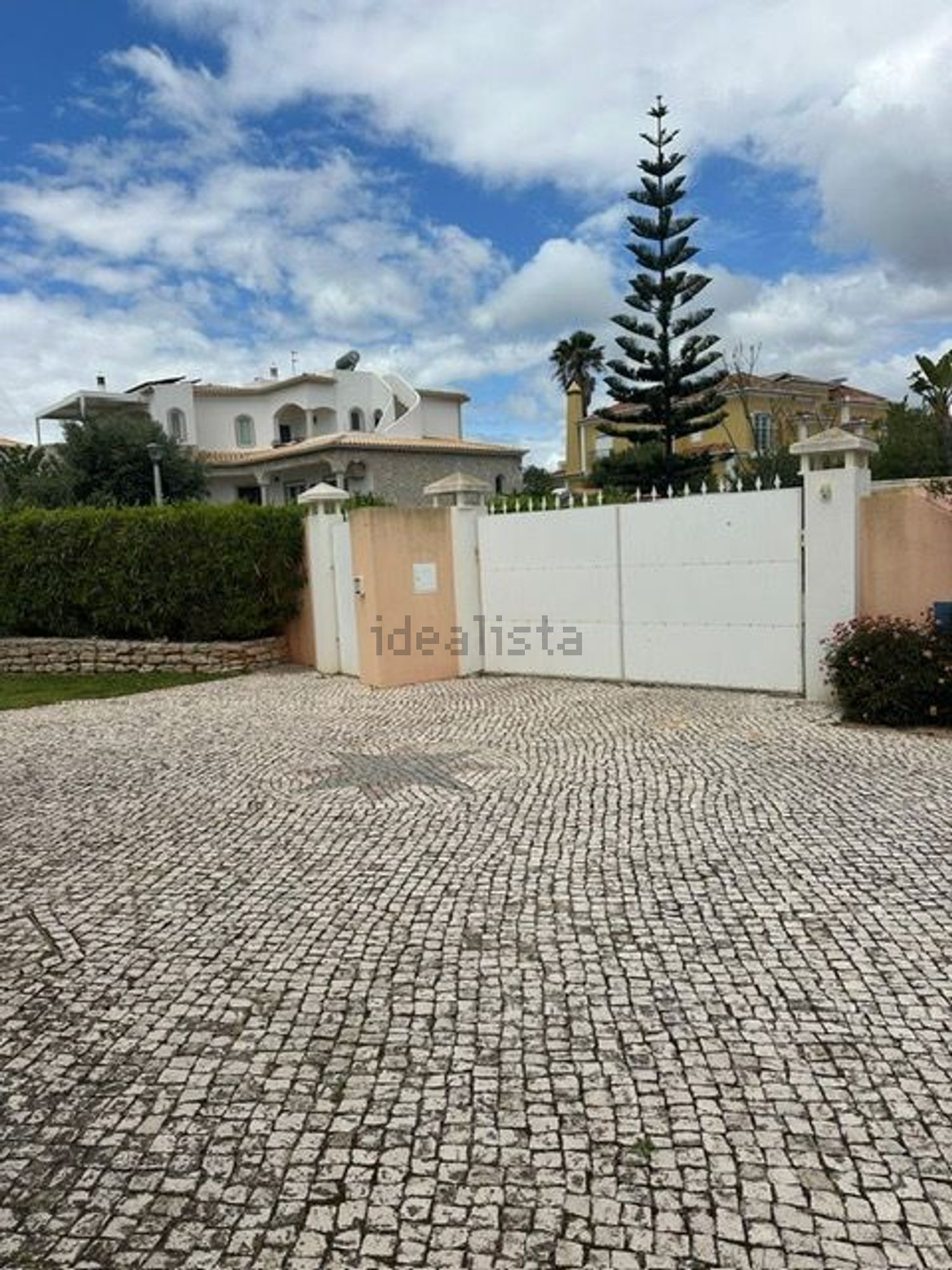 小楼房或独栋别墅出售在 Senhora da Rocha, 19 - 外立面