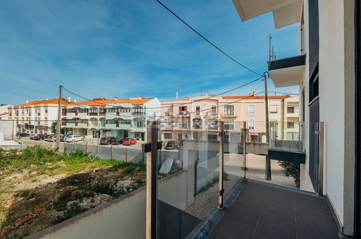 公寓 t2出售在Avenida Padre António Pereira de Almeida s/n - 门廊
