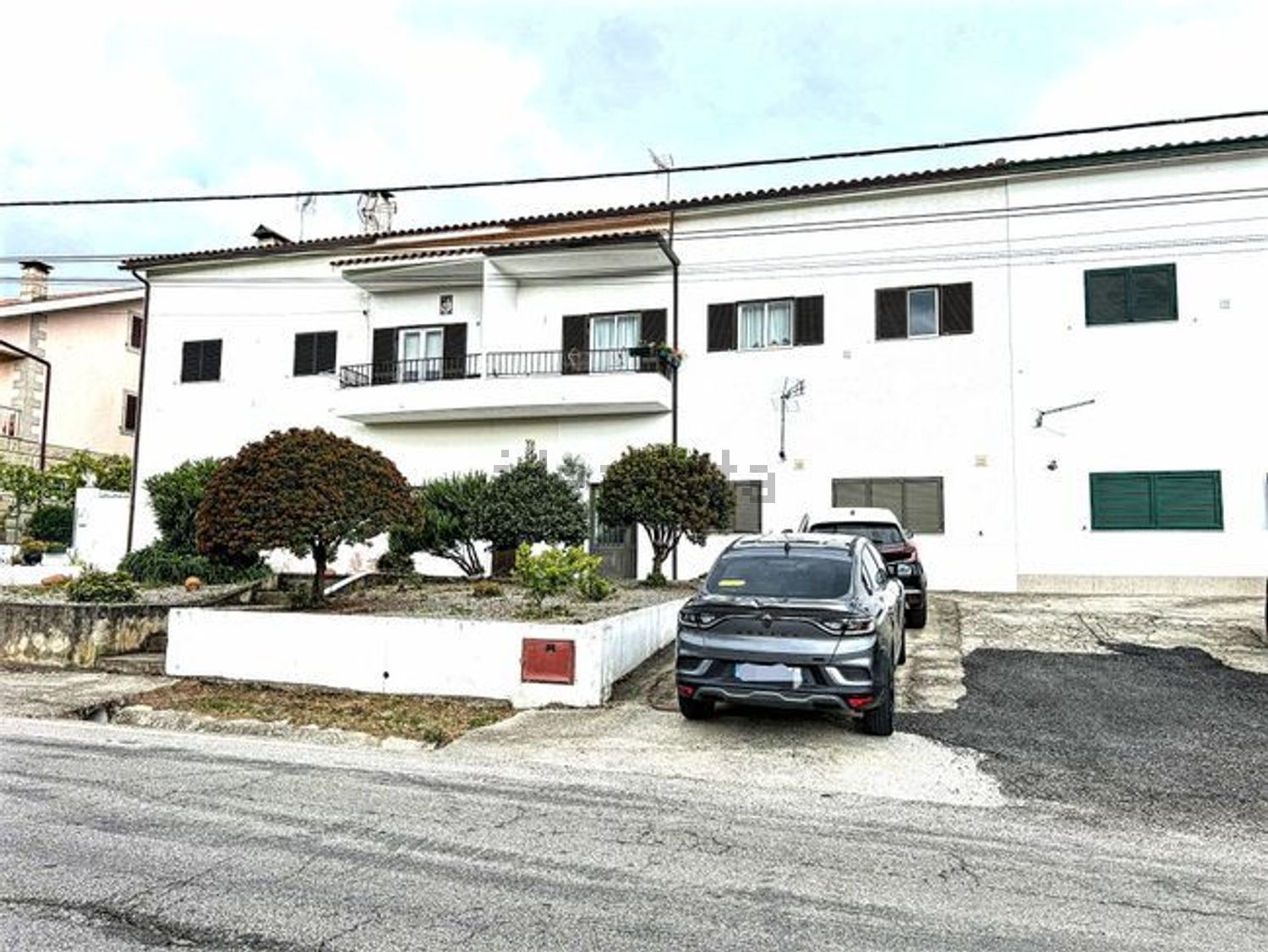 小楼房出售在Rua Trás de São Tiago, 2 - 视线