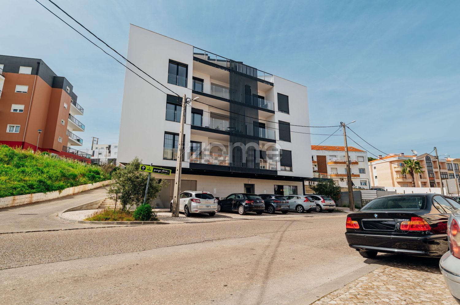 公寓 t2出售在Avenida Padre António Pereira de Almeida s/n - 外立面