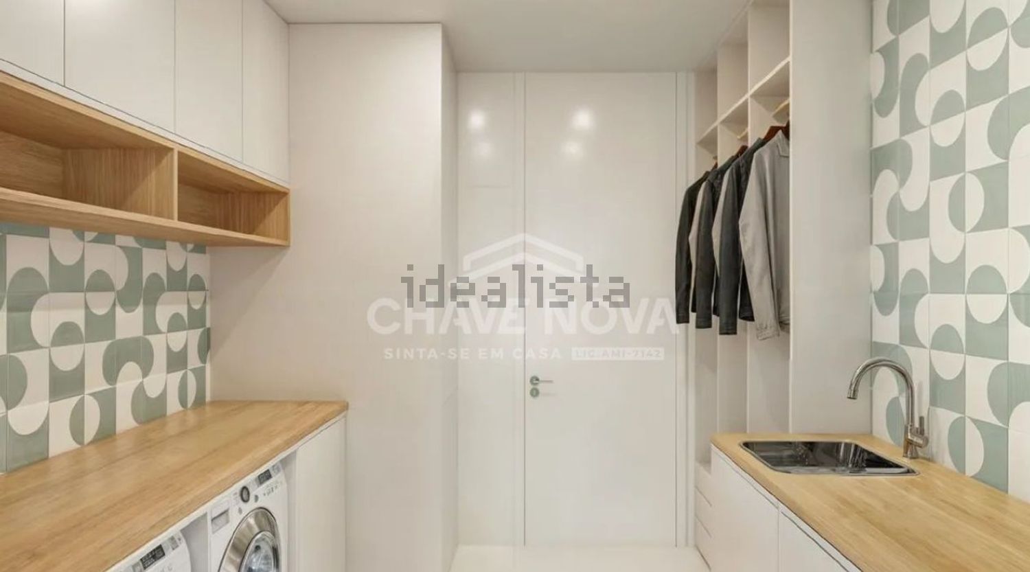 小楼房或独栋别墅出售在 Vila Nova de Gaia - 试衣间