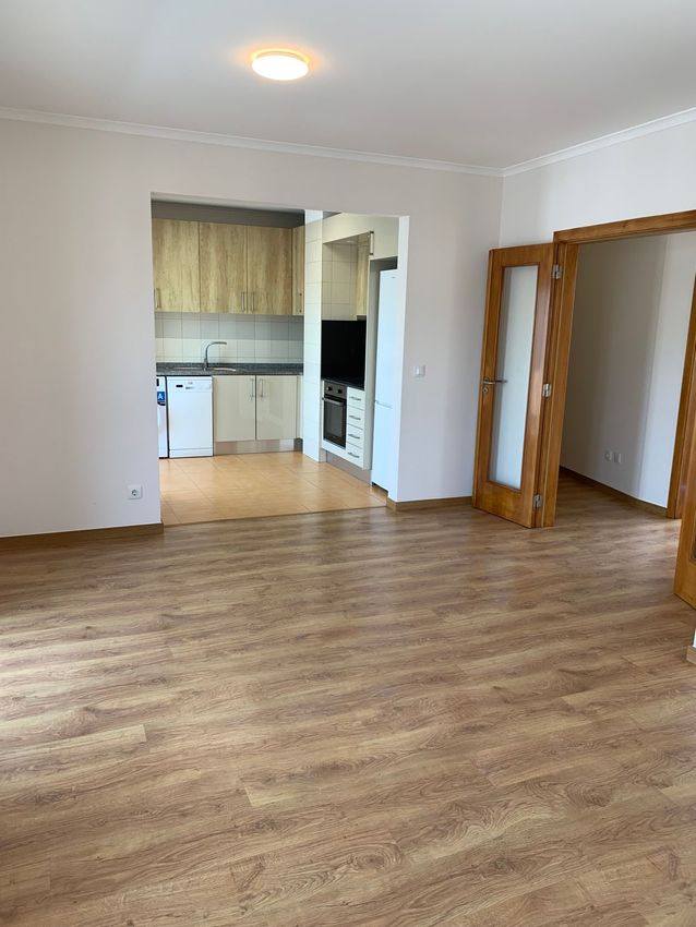 出租公寓 t2在Avenida Tenente Coronel João Luís de Moura, 15