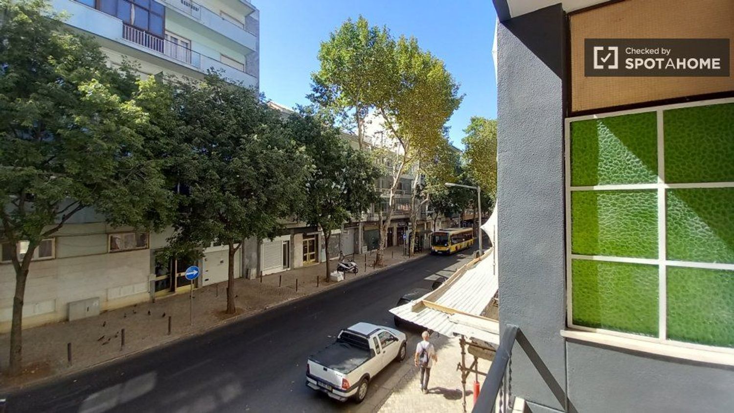 出租房间在Avenida Gomes Pereira - 照片