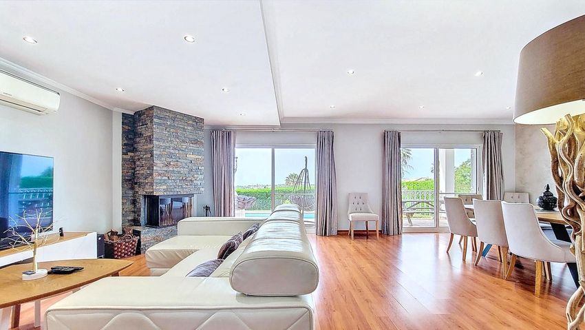 小楼房或独栋别墅出售在 Malheiro - Belmonte - Ladeira do Vau