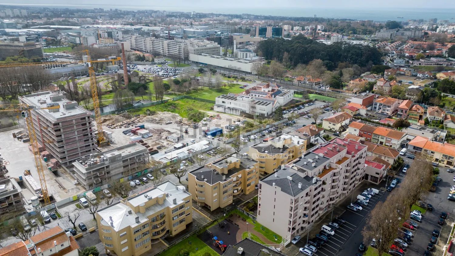 公寓 t3出售在Avenida Manuel Pinto de Azevedo - 照片