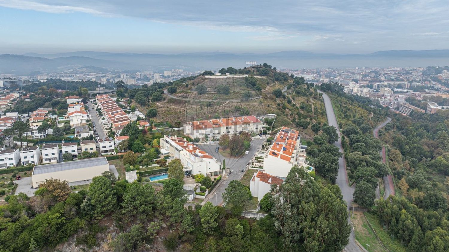 联排别墅出售在Rua do Monte da Coutada, 9 - 视线