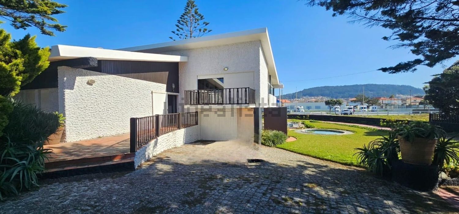 小楼房或独栋别墅出售在 Castelo do Neiva - 视线
