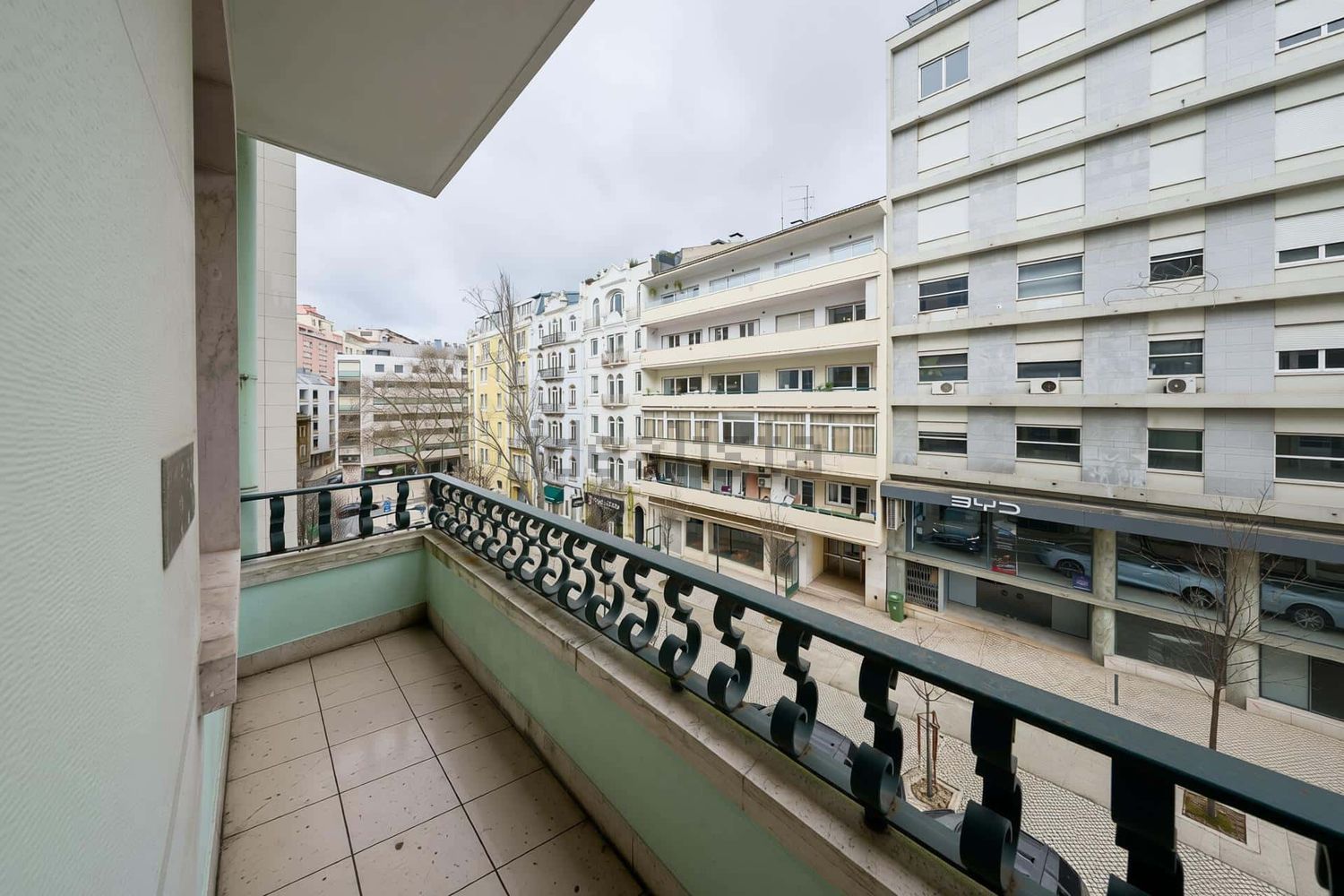 出租t0（单人公寓）在Avenida Fontes Pereira de Melo, 15 - 阳台