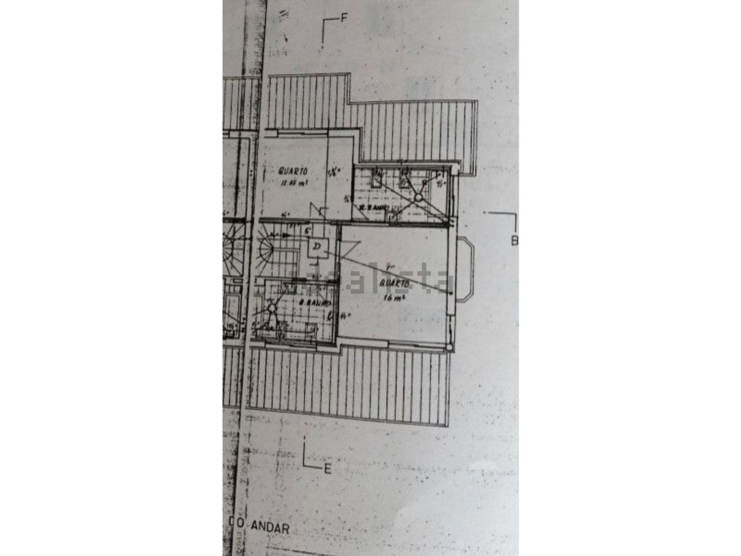 小楼房或独栋别墅出售在 Vila Nova da Telha - 平面图
