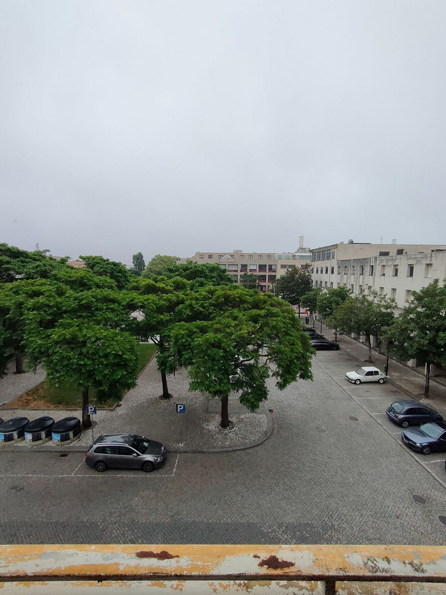 公寓 t3出售在Praça Luís de Camões, 3 º Esq. - 视线