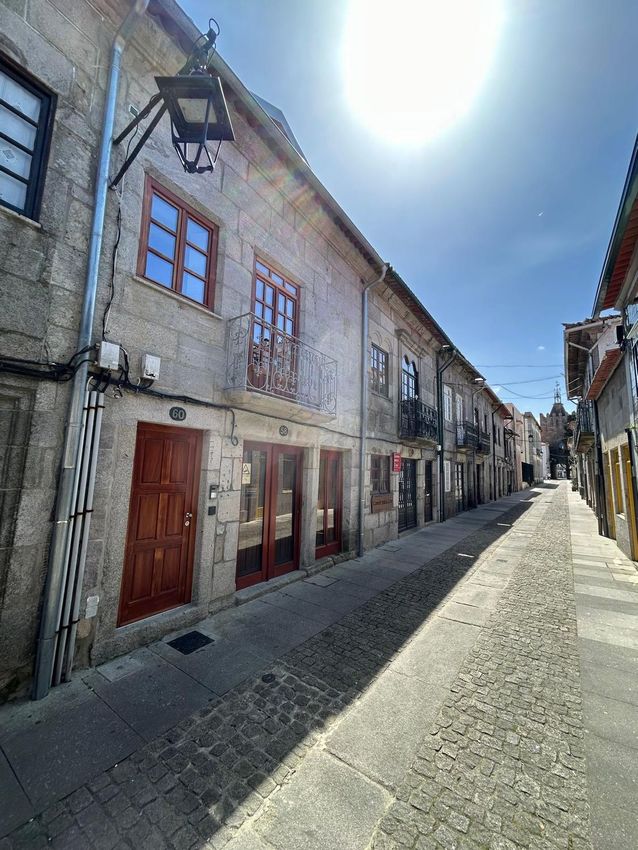 联排别墅出售在Rua Direita, 60
