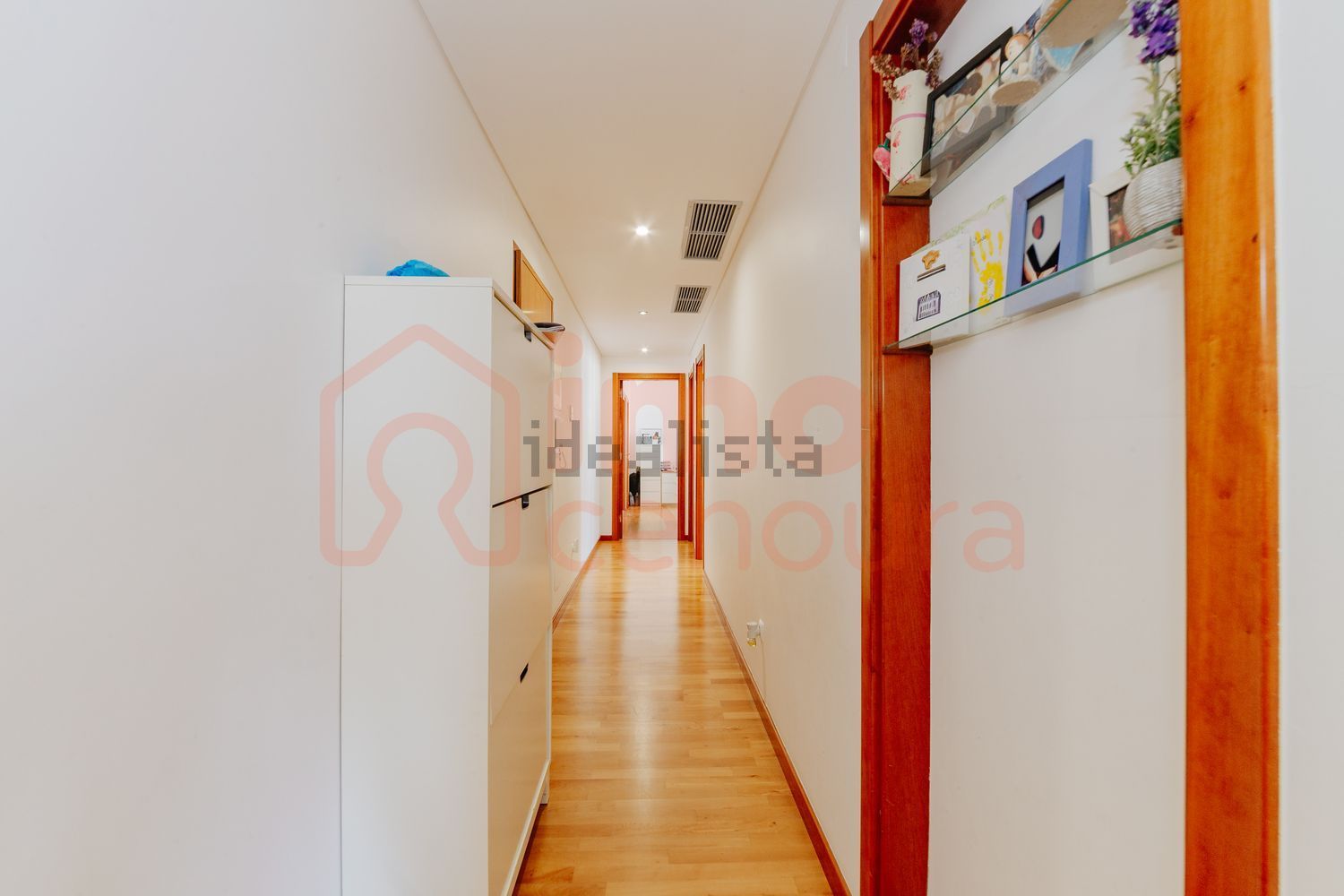 公寓 t3出售在Rua Engenheiro Adão Manuel Ramos Barata, 5 - 过道