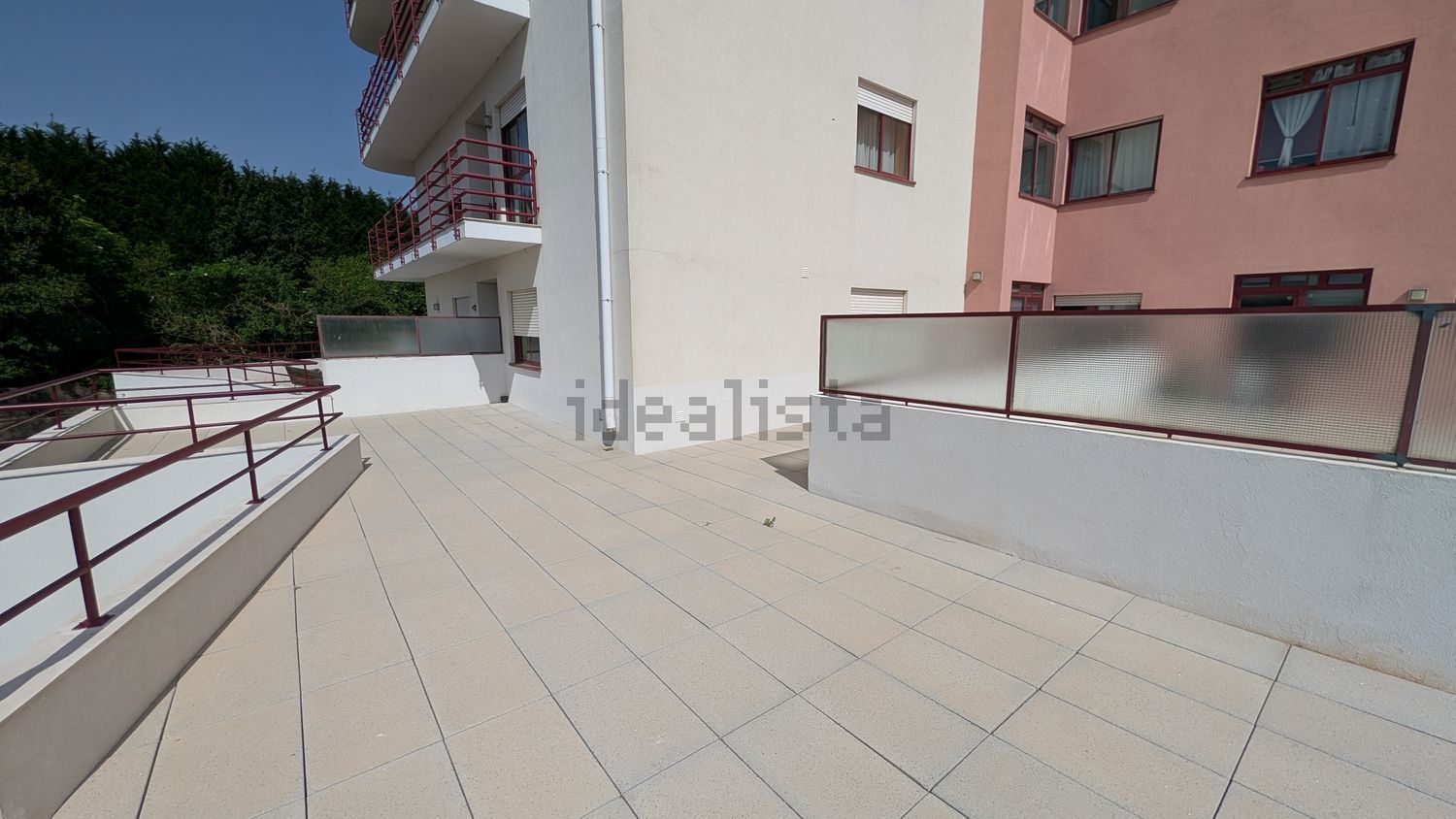 出租公寓 t2在Rua Almada Negreiros, 80 - 阳台