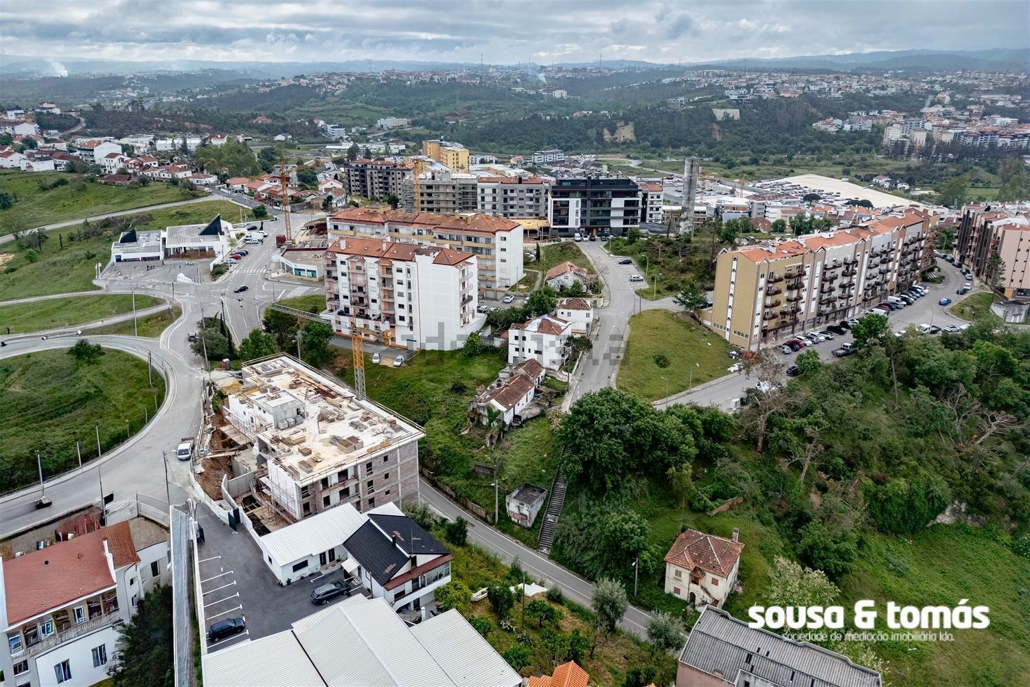 小楼房或独栋别墅出售在 Bairro dos Anjos - Vale da Cabrita - 视线