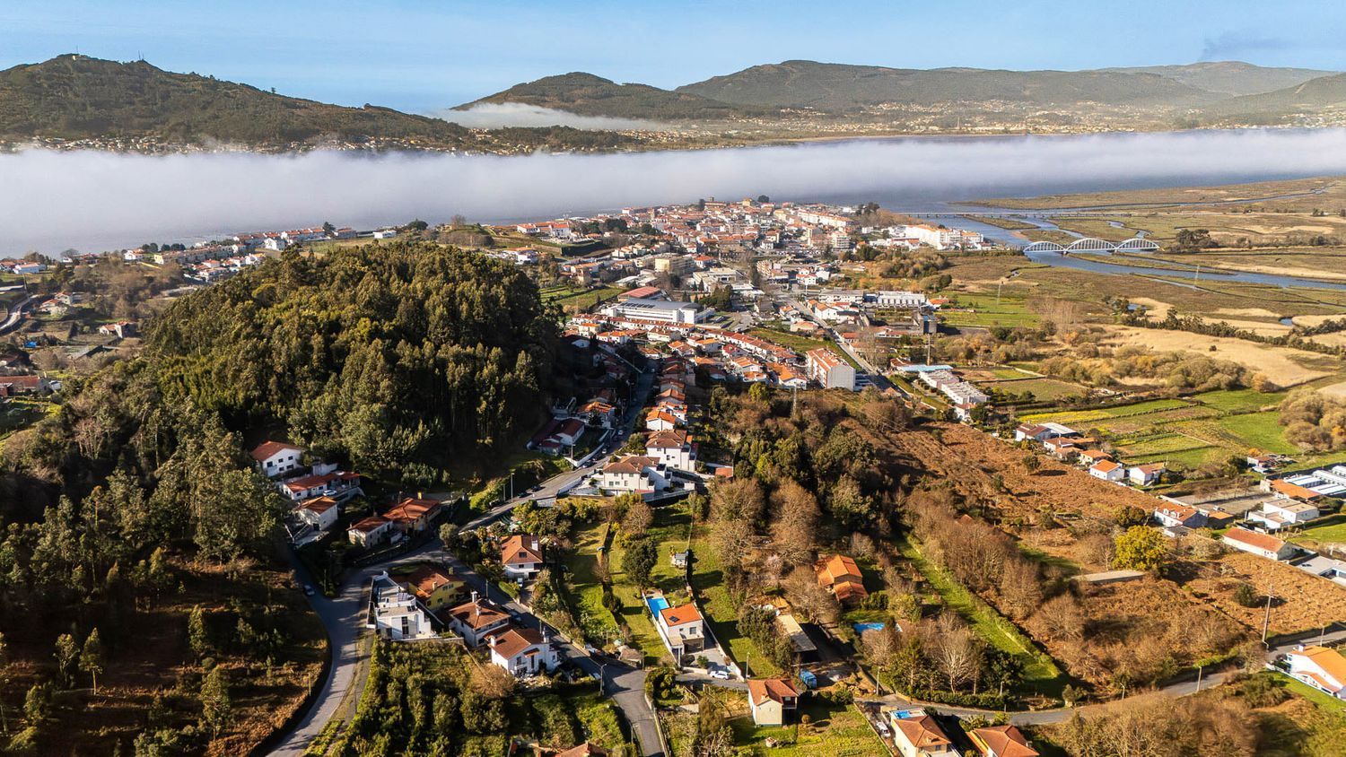 小楼房或独栋别墅出售在 Caminha e Vilarelho - 视线