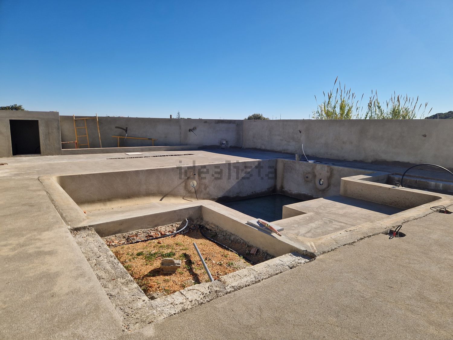 小楼房或独栋别墅出售在 Lugar Urbanização Turquesa Residence, Sítio da Fábrica, 4 - 游泳池