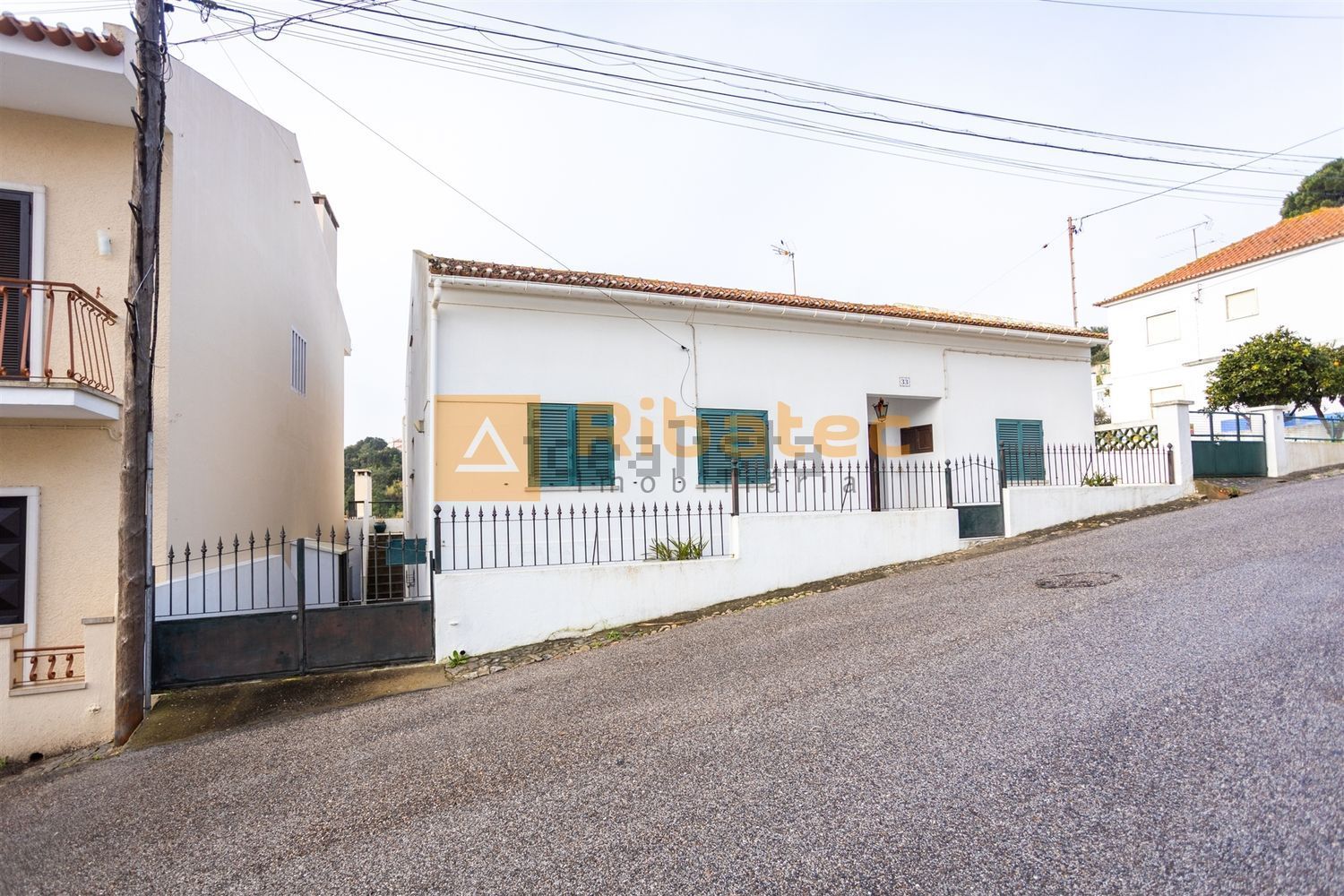 小楼房或独栋别墅出售在Rua de Santo Isidro, 33 - 视线