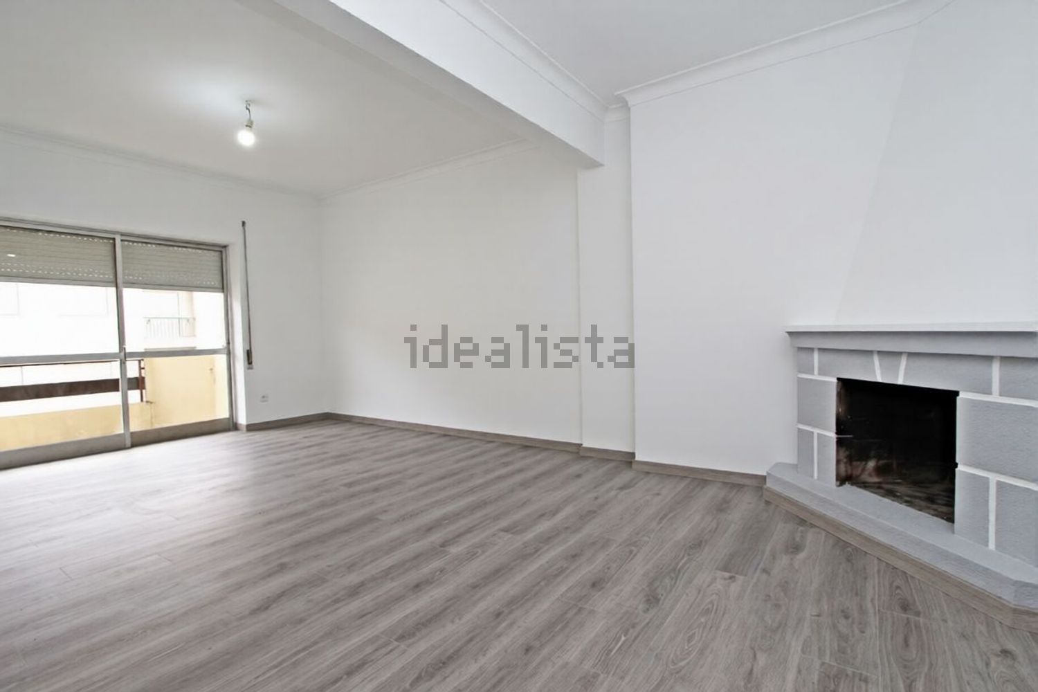 出租公寓 t4在Avenida Primeiro de Maio, 26 - 客厅