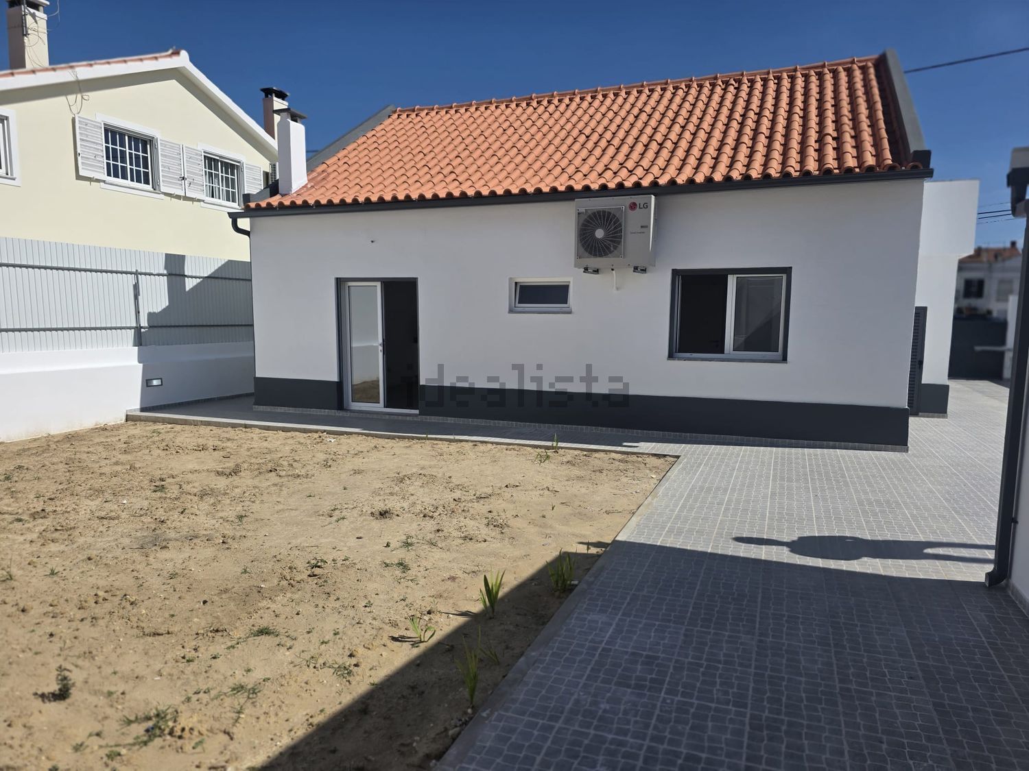 小楼房或独栋别墅出售在 Centro da Quinta do Conde - 外立面