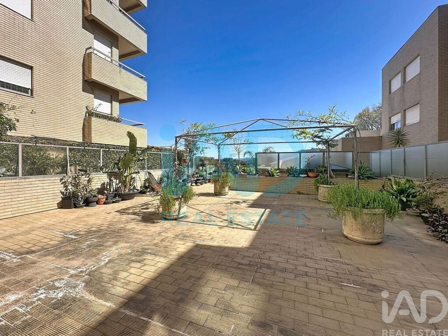 公寓 t3出售在 Santo Tirso - Couto - Burgães - 周边