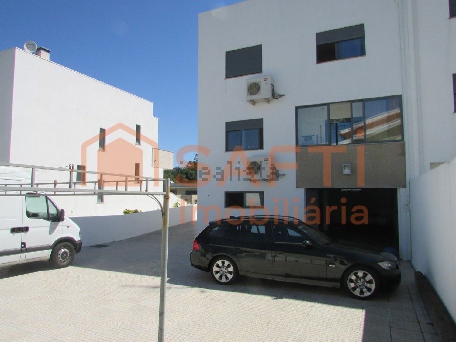 小楼房或独栋别墅出售在Rua Nossa Senhora do Faro, 7 - 视线