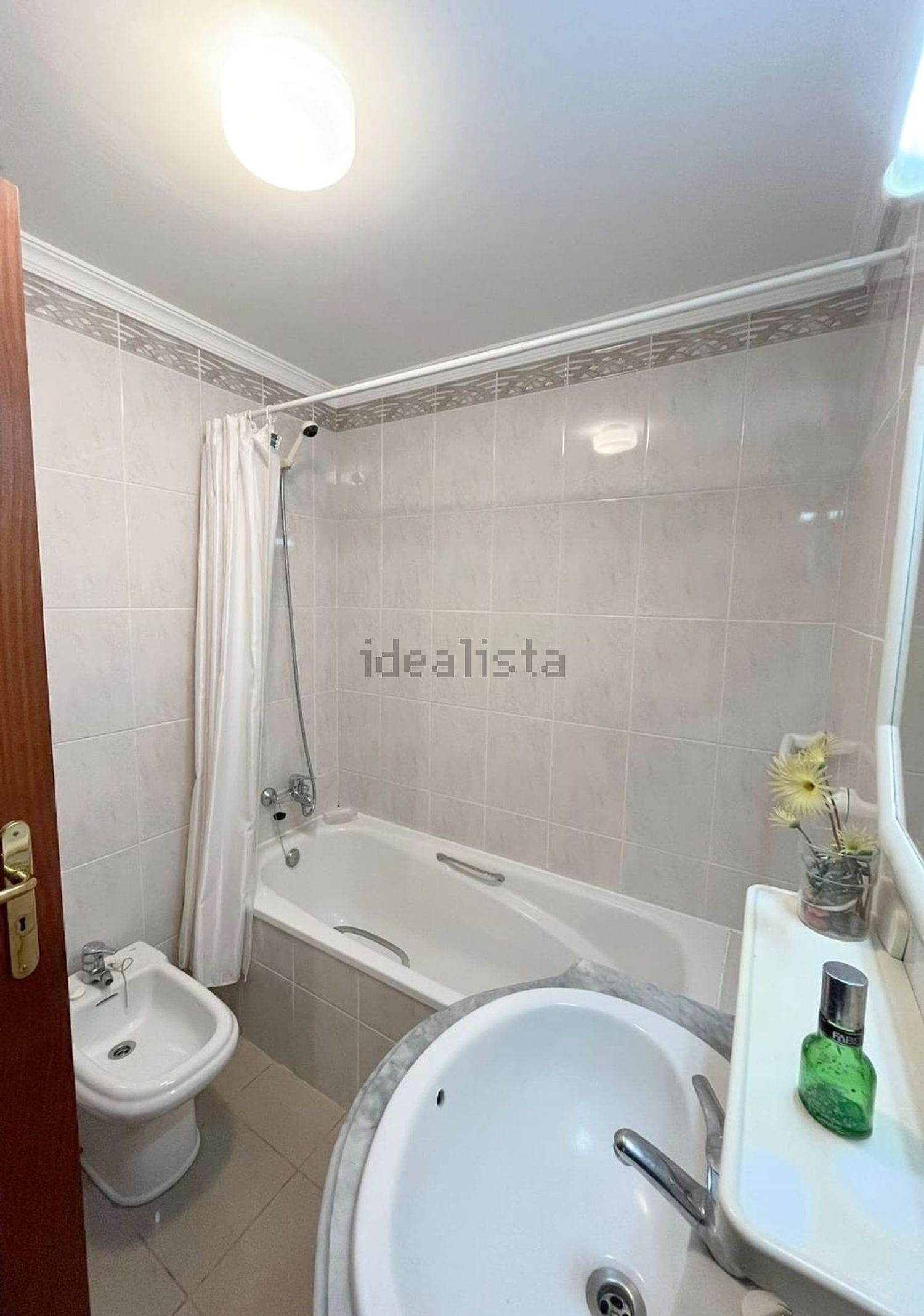 公寓 t1出售在Rua da Casa Branca, 70 - 卫生间