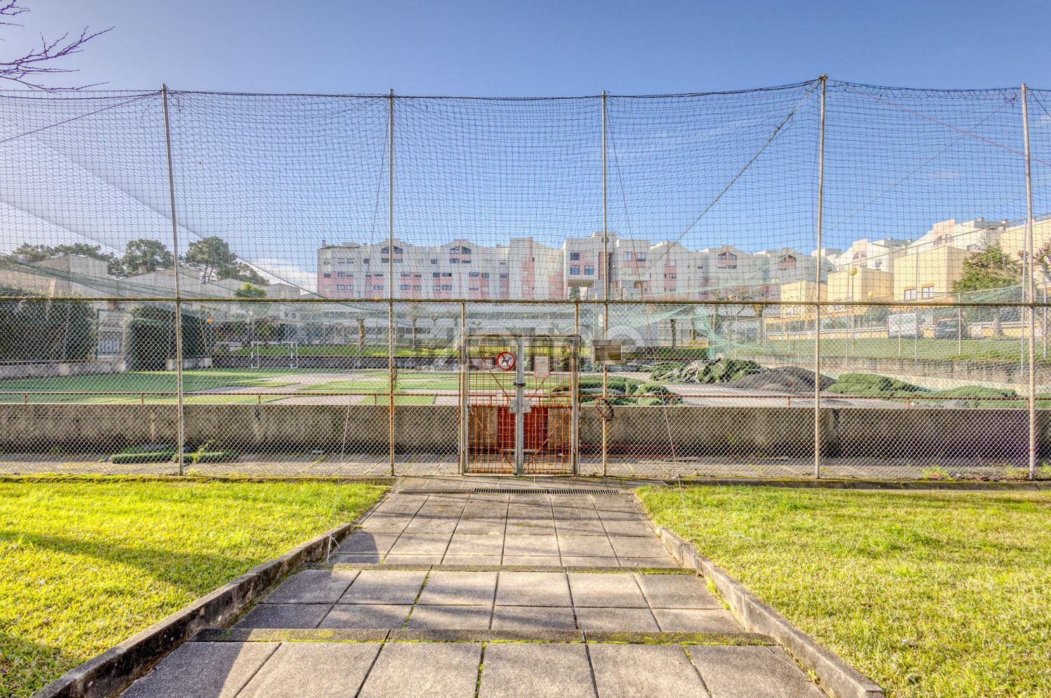 复式公寓出售在 Urbanização Mãos à Obra, 141 - 详情