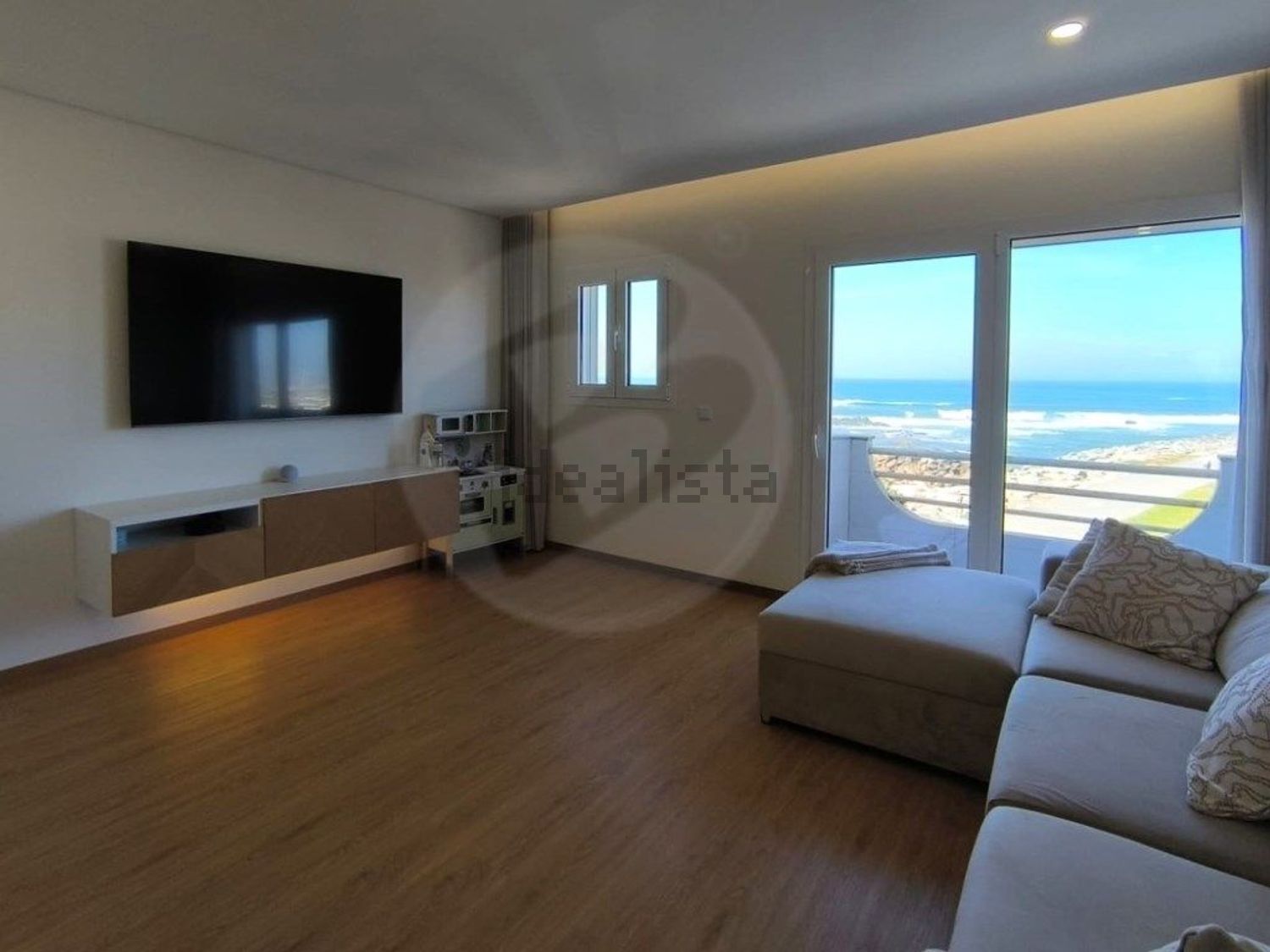 公寓 t2出售在Avenida Infante Dom Henrique, 1234 - 客厅