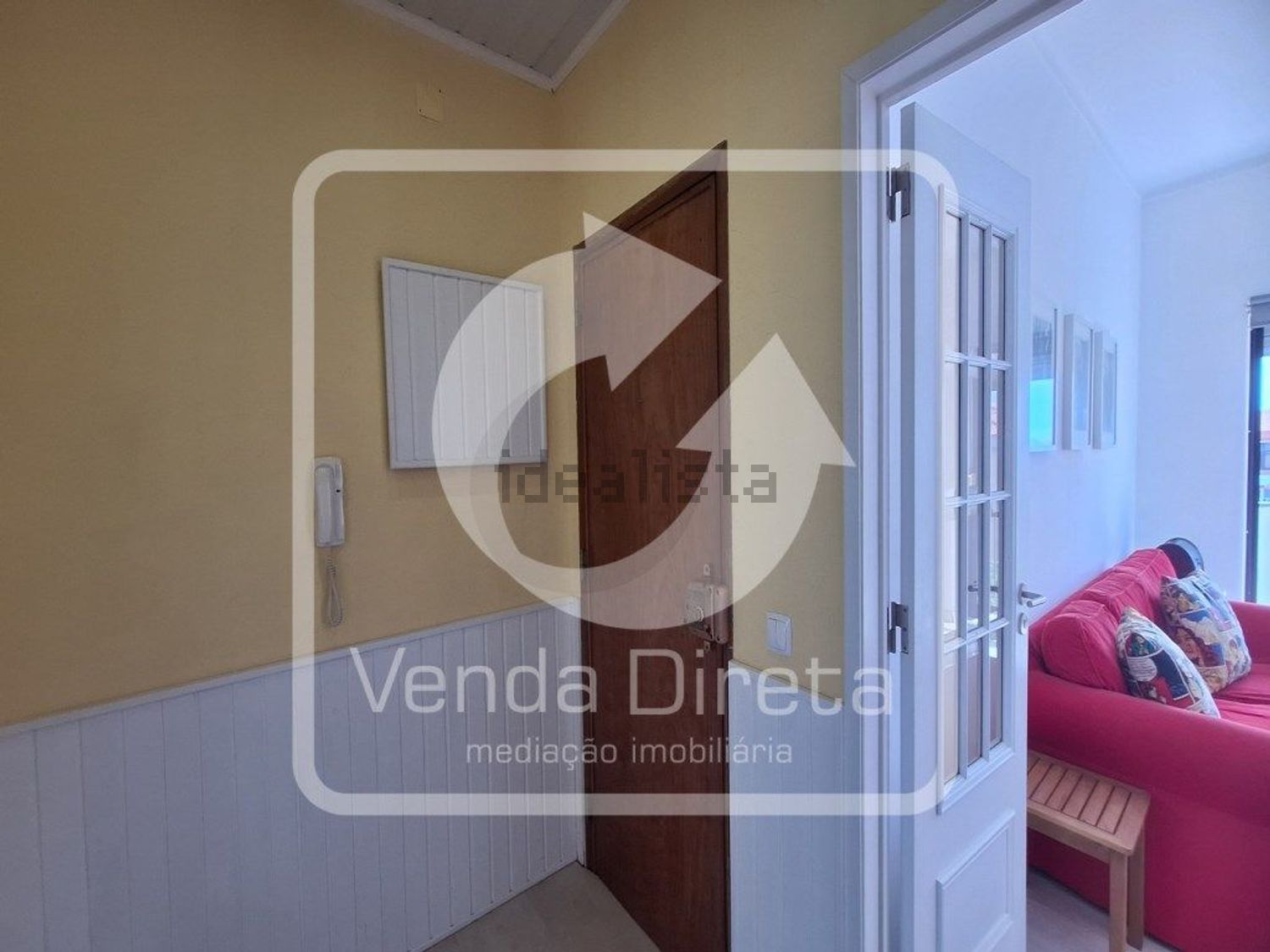 公寓 t1出售在Avenida Escola dos Fuzileiros Navais, 65 - 前厅