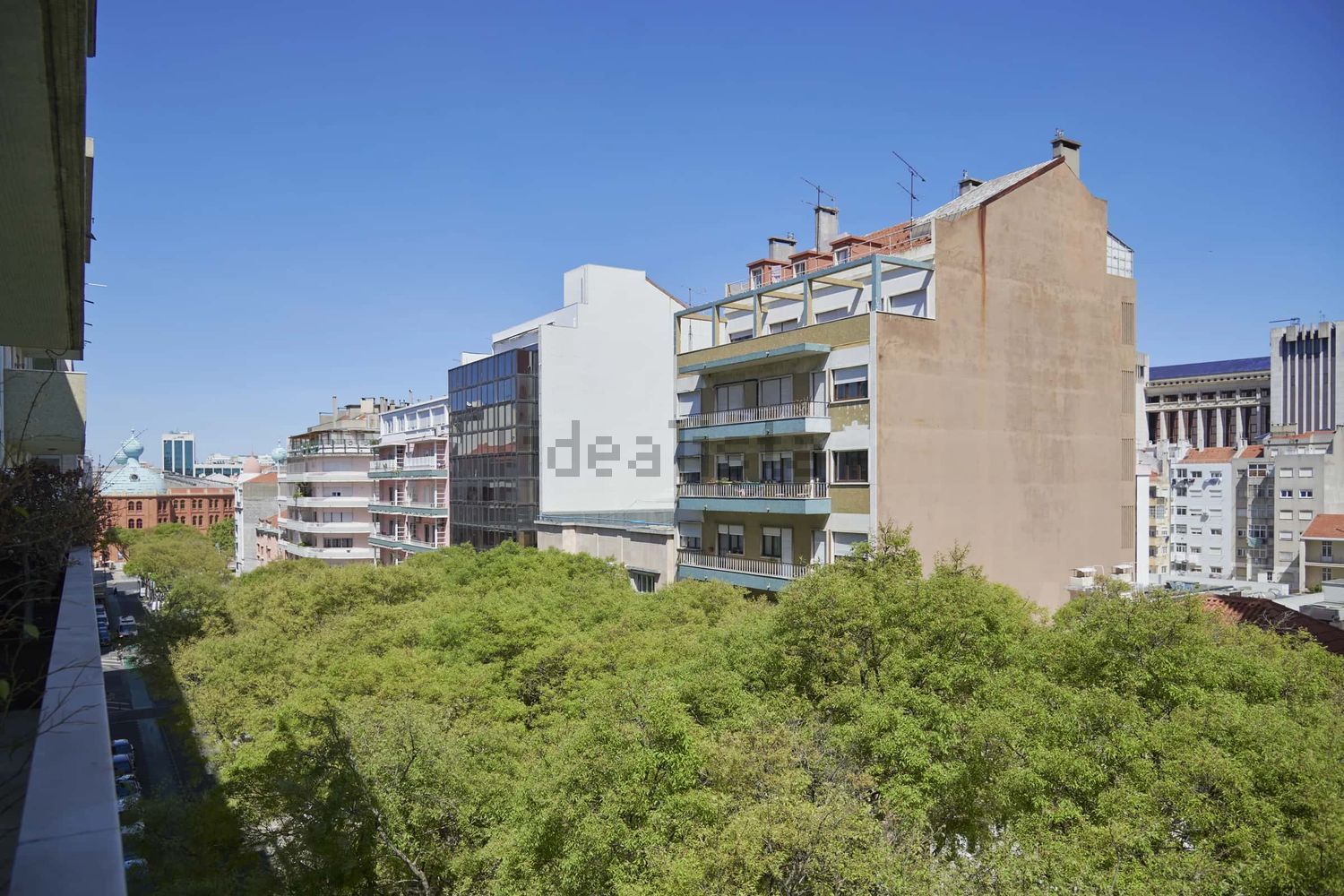 出租房间在Avenida Defensores de Chaves, 79 - 视线