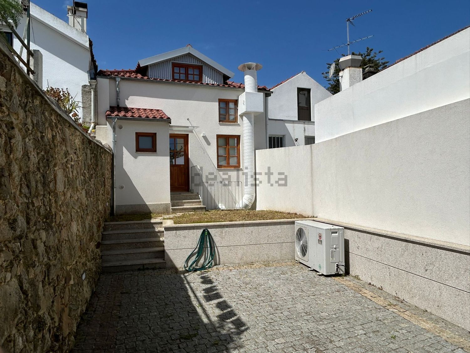联排别墅出售在Rua Doutor Luciano Amorim e Silva, 15 - 外立面